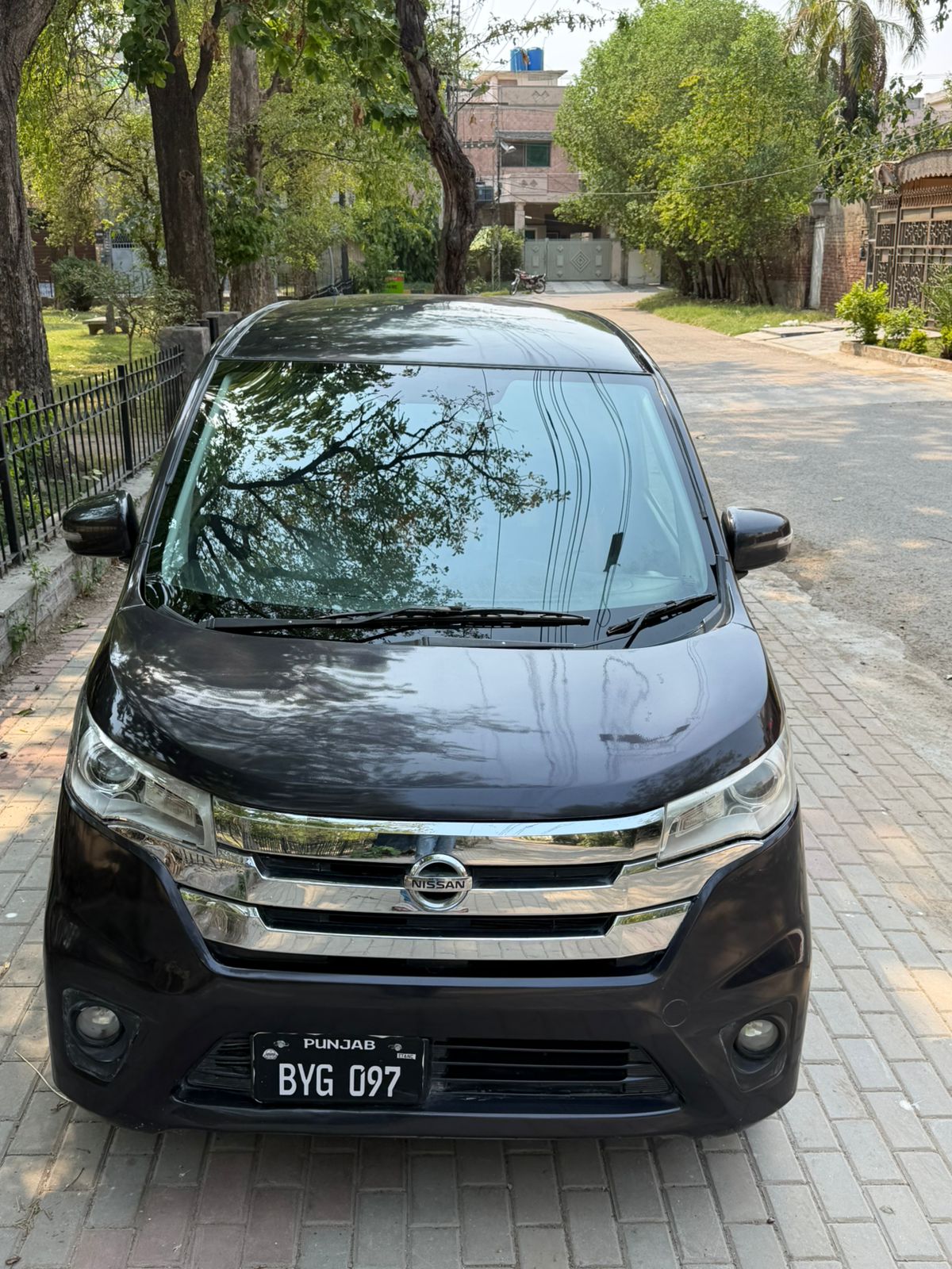 Nissan Dayz Highway Star 2015 | Fresh Import 2017