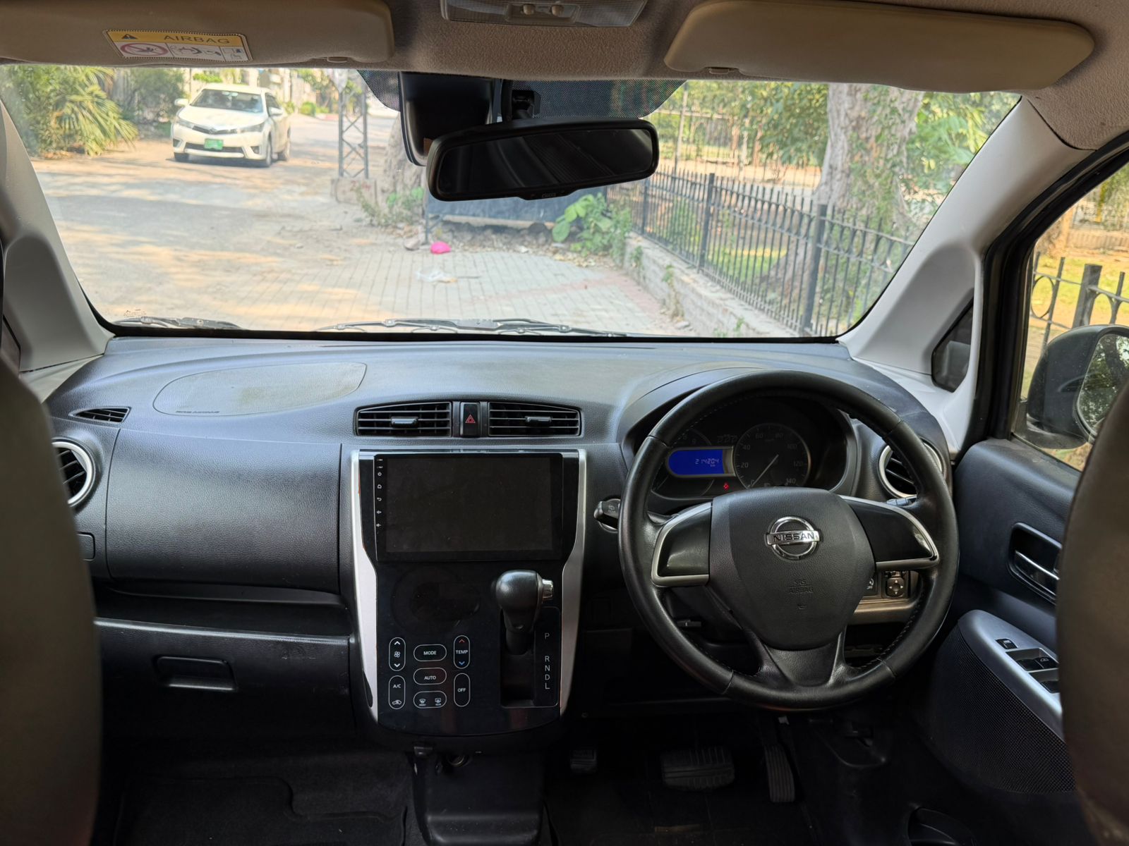 Nissan Dayz Highway Star 2015 | Fresh Import 2017