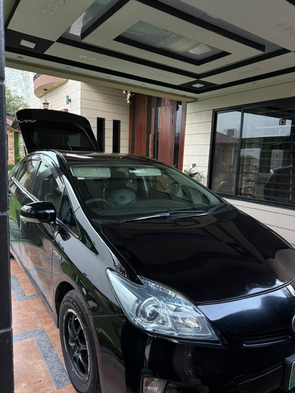 BEST BLACK PRIUS 2010/2014